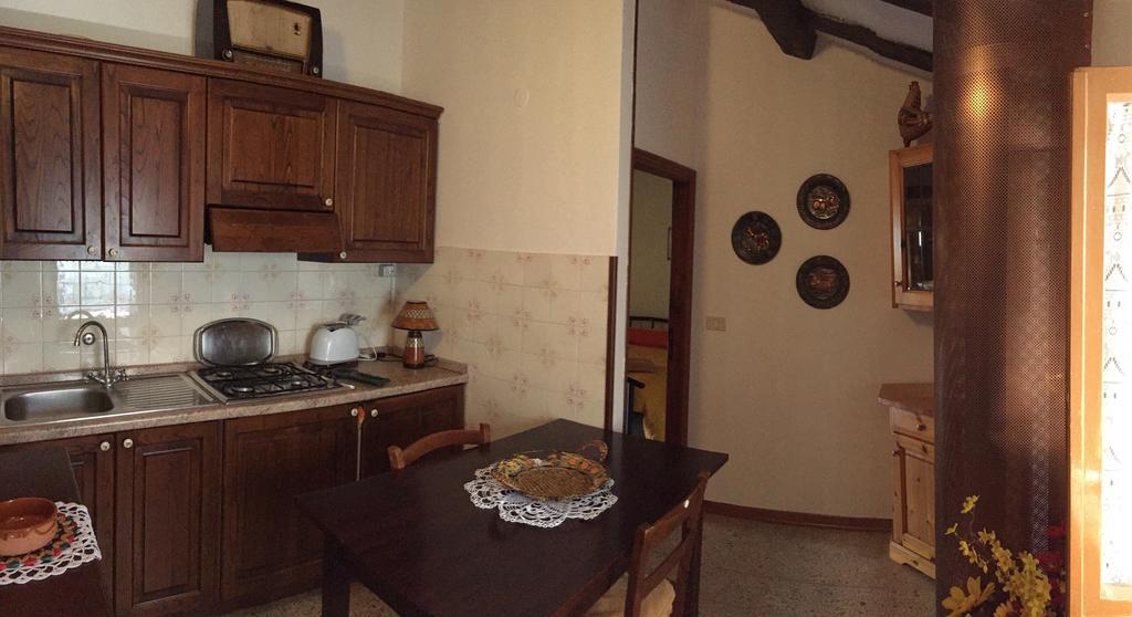 Mengara Poggio Paradiso Apartments חדר תמונה